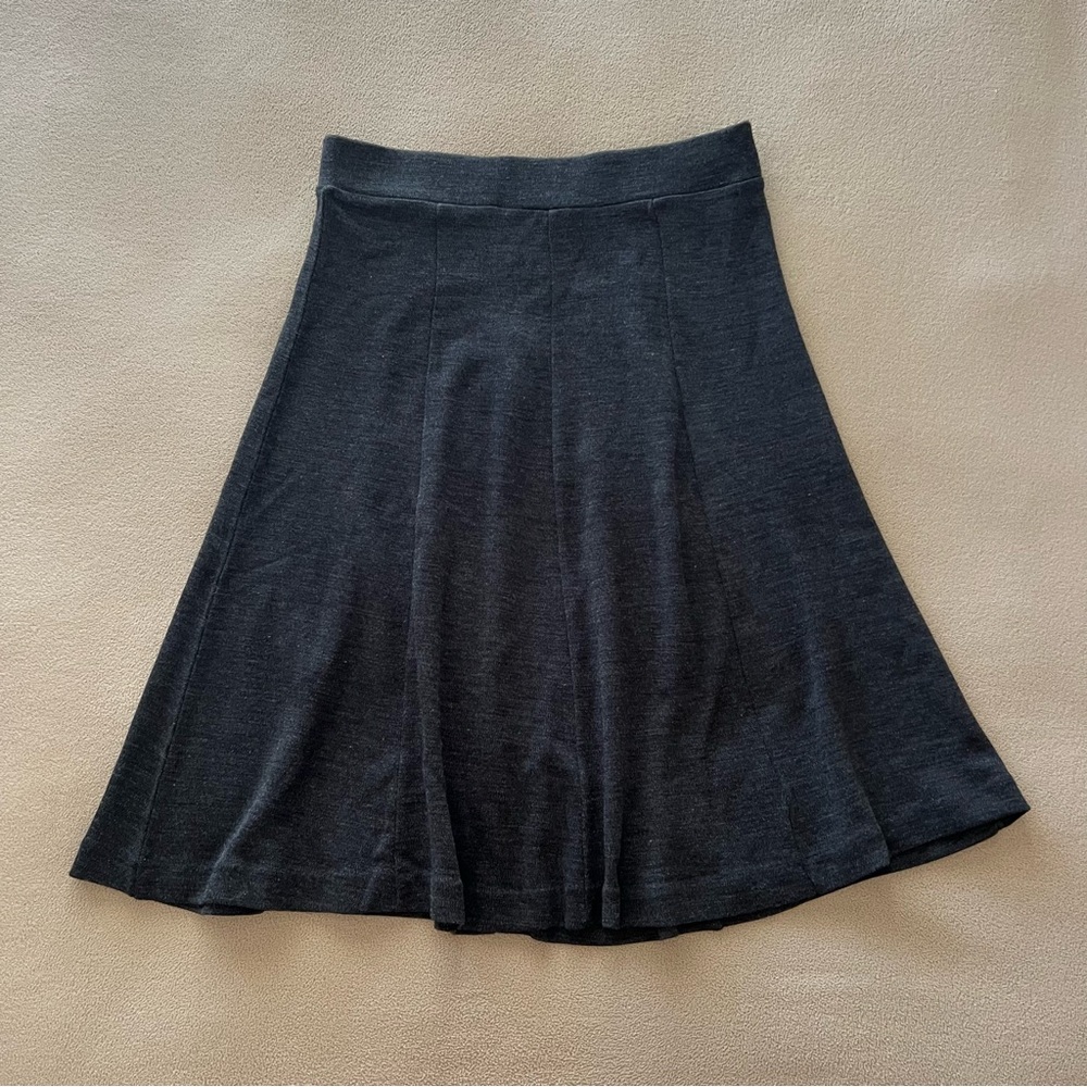 banana republic gray knee-high skirt